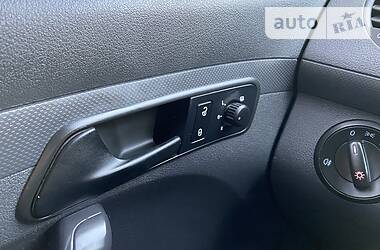 Мінівен Volkswagen Caddy 2013 в 