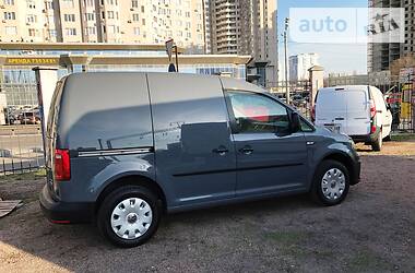 Вантажопасажирський фургон Volkswagen Caddy 2015 в 