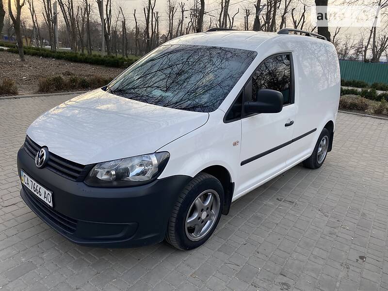 Мінівен Volkswagen Caddy 2013 в 