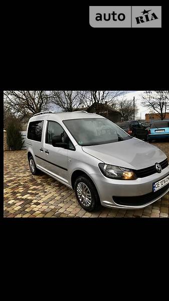 Вантажопасажирський фургон Volkswagen Caddy 2012 в Чернівцях