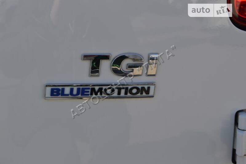 Вантажопасажирський фургон Volkswagen Caddy 2016 в Хмельницькому
