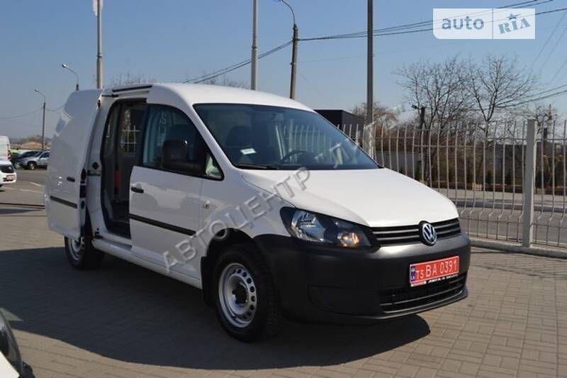 Вантажопасажирський фургон Volkswagen Caddy 2015 в Хмельницькому