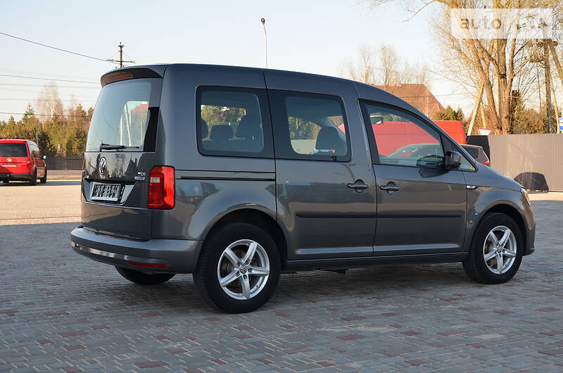 Мінівен Volkswagen Caddy 2016 в Луцьку