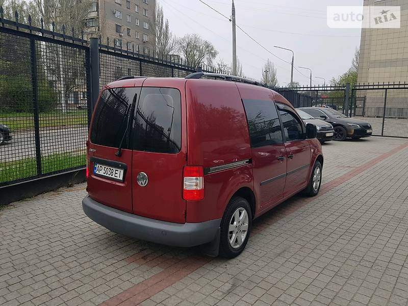 Вантажопасажирський фургон Volkswagen Caddy 2005 в Запоріжжі