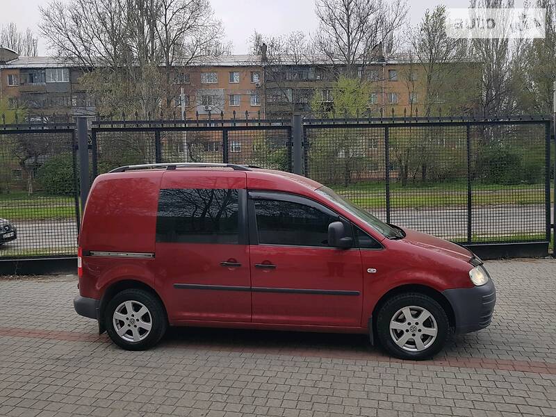 Вантажопасажирський фургон Volkswagen Caddy 2005 в Запоріжжі