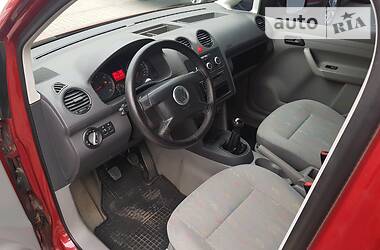 Вантажопасажирський фургон Volkswagen Caddy 2005 в 