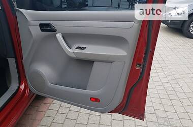 Вантажопасажирський фургон Volkswagen Caddy 2005 в 