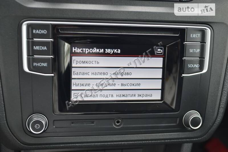 Вантажопасажирський фургон Volkswagen Caddy 2015 в Хмельницькому