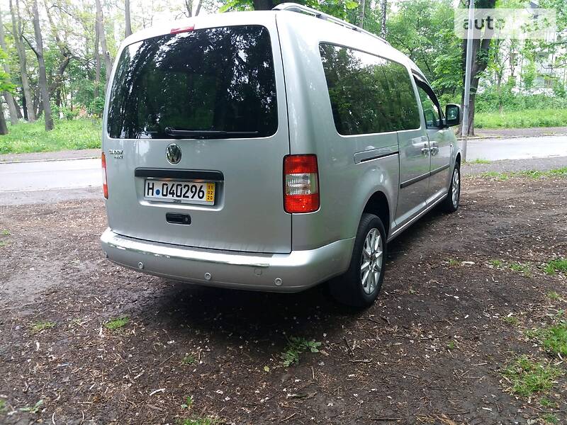 Мінівен Volkswagen Caddy 2010 в Чернівцях