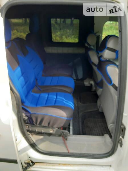 Мінівен Volkswagen Caddy 2004 в Львові