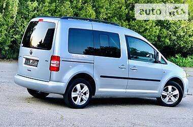 Мінівен Volkswagen Caddy 2014 в 