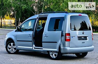 Мінівен Volkswagen Caddy 2014 в 