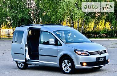 Мінівен Volkswagen Caddy 2014 в 
