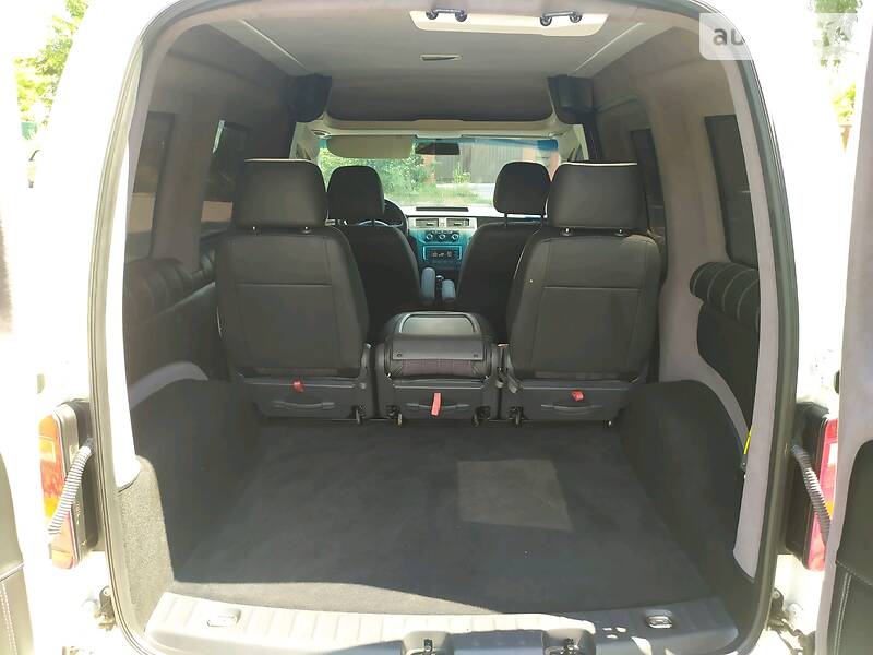 Мінівен Volkswagen Caddy 2016 в Києві