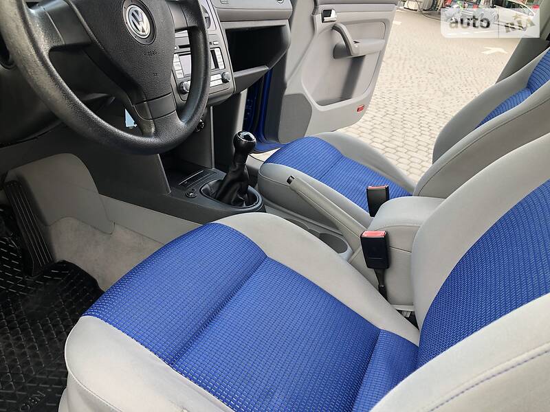 Вантажопасажирський фургон Volkswagen Caddy 2007 в Дрогобичі фото 93 Вантажопасажирський фургон Volkswagen Caddy 2007 в Дрогобичі