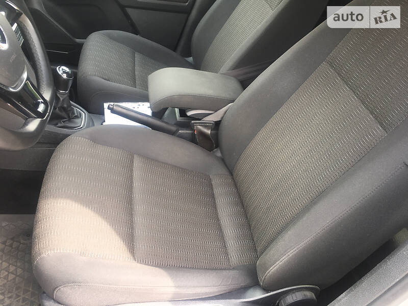 Вантажопасажирський фургон Volkswagen Caddy 2015 в Луцьку фото 21 Вантажопасажирський фургон Volkswagen Caddy 2015 в Луцьку