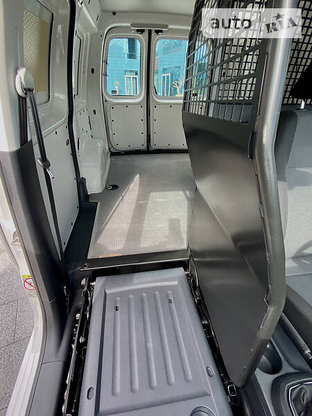 Вантажопасажирський фургон Volkswagen Caddy 2017 в Харкові