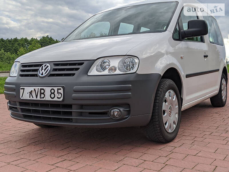 Грузопассажирский фургон Volkswagen Caddy 2009 в Трускавце