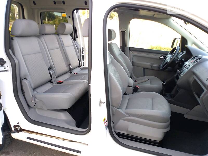 Мінівен Volkswagen Caddy 2008 в Дрогобичі
