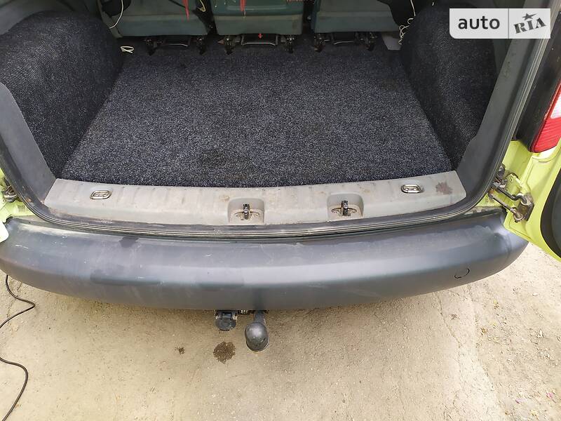 Минивэн Volkswagen Caddy 2007 в Коростене