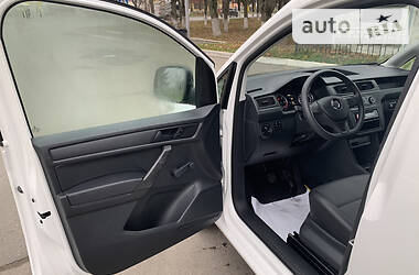 Грузопассажирский фургон Volkswagen Caddy 2017 в Ровно