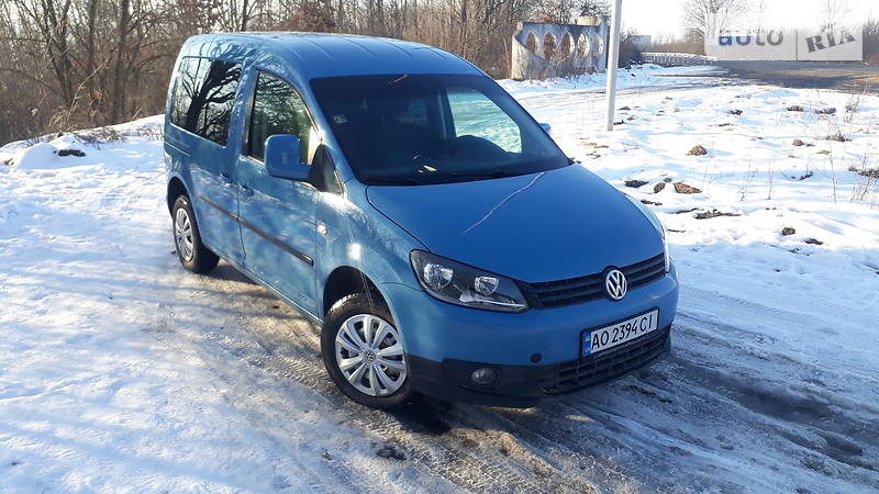 Минивэн Volkswagen Caddy 2011 в Хусте