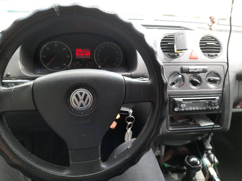 Минивэн Volkswagen Caddy 2010 в Павлограде