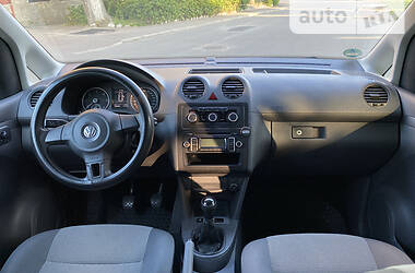 Универсал Volkswagen Caddy 2011 в Киеве