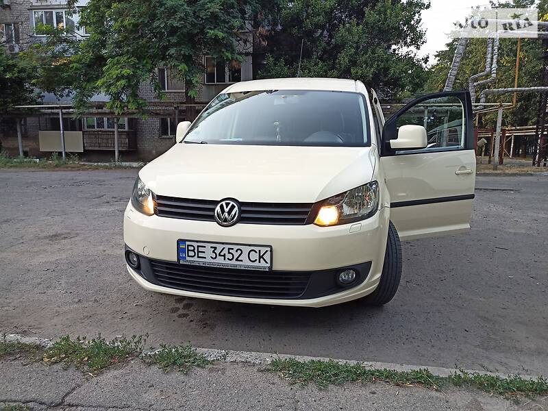 Минивэн Volkswagen Caddy 2012 в Николаеве