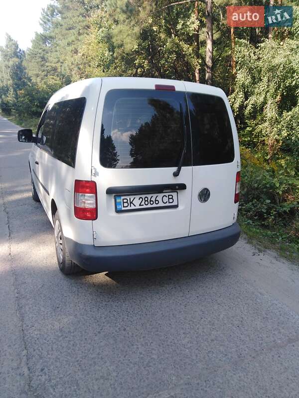 Минивэн Volkswagen Caddy 2006 в Остроге