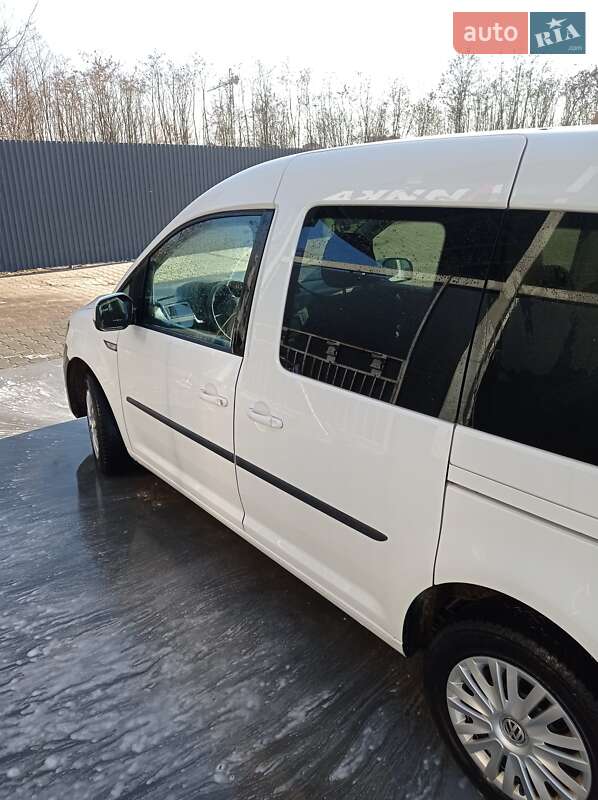 Мінівен Volkswagen Caddy 2017 в 