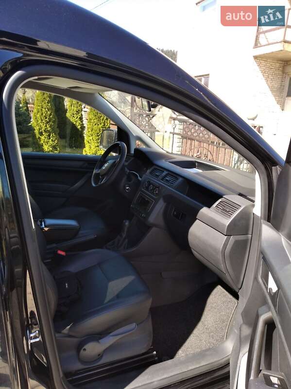 Пикап Volkswagen Caddy 2016 в Львове