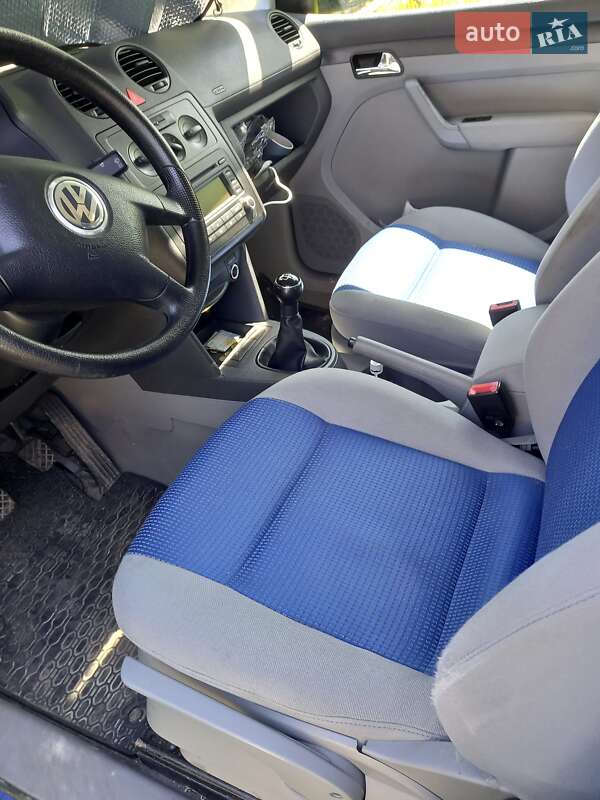 Универсал Volkswagen Caddy 2004 в Кролевце