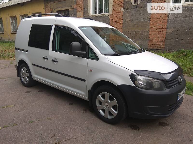Volkswagen Caddy 2011