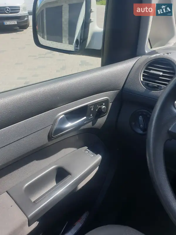 Volkswagen Caddy 2011 VIN WV2ZZZ2KZCX028403 фото оголошення 18 з 60