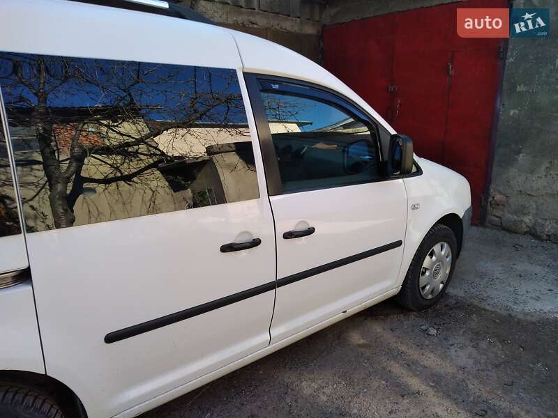 Мінівен Volkswagen Caddy 2007 в Чернівцях