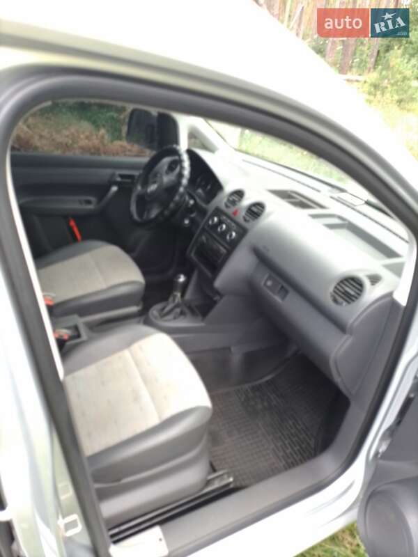 Универсал Volkswagen Caddy 2013 в Прилуках