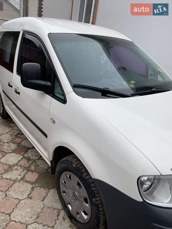 Минивэн Volkswagen Caddy 2006 в Черновцах