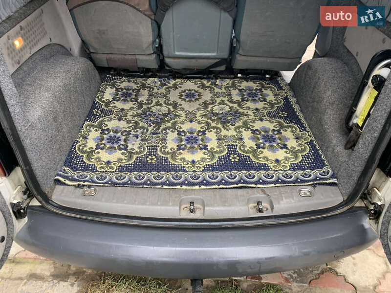Минивэн Volkswagen Caddy 2006 в Черновцах