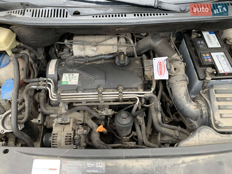 Минивэн Volkswagen Caddy 2006 в Черновцах