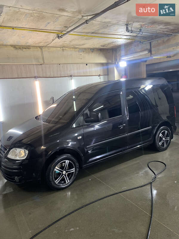 Минивэн Volkswagen Caddy 2008 в Днепре