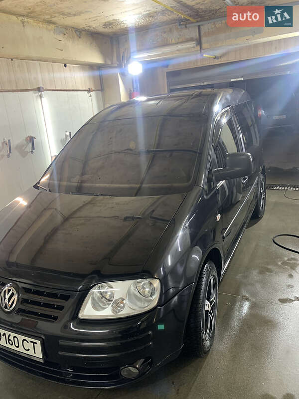 Минивэн Volkswagen Caddy 2008 в Днепре