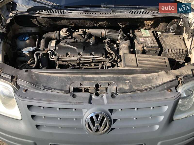 Минивэн Volkswagen Caddy 2005 в Киеве