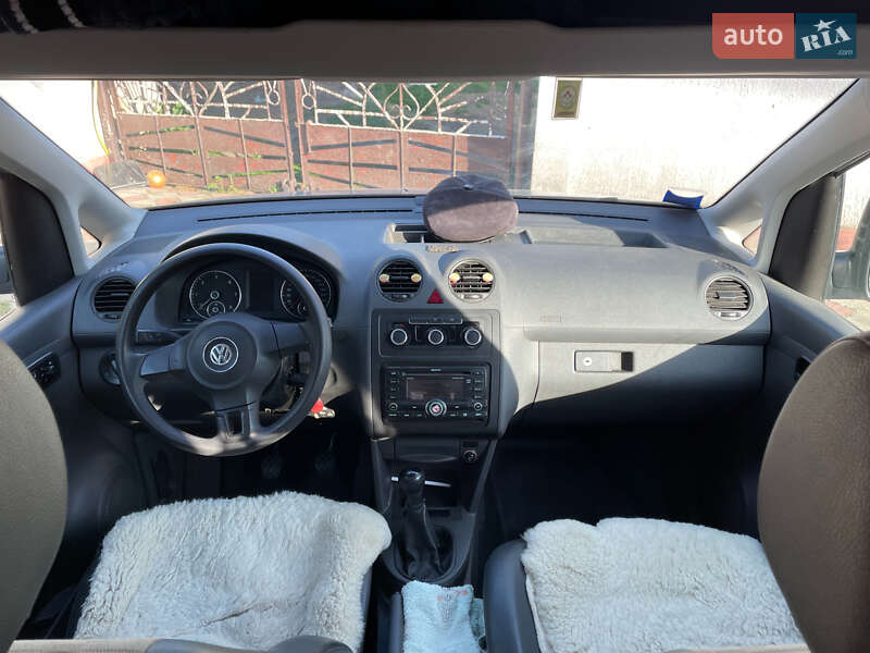 Минивэн Volkswagen Caddy 2011 в Львове