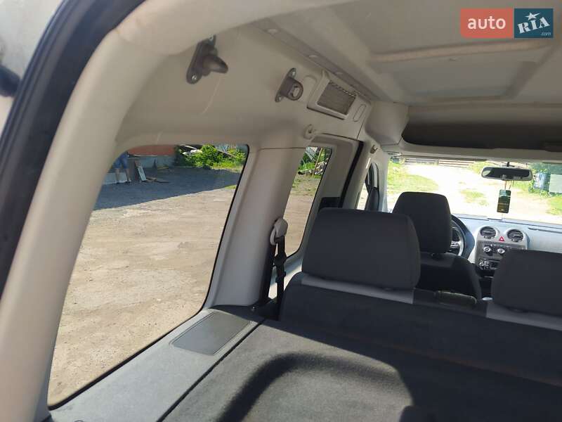 Минивэн Volkswagen Caddy 2012 в Овруче