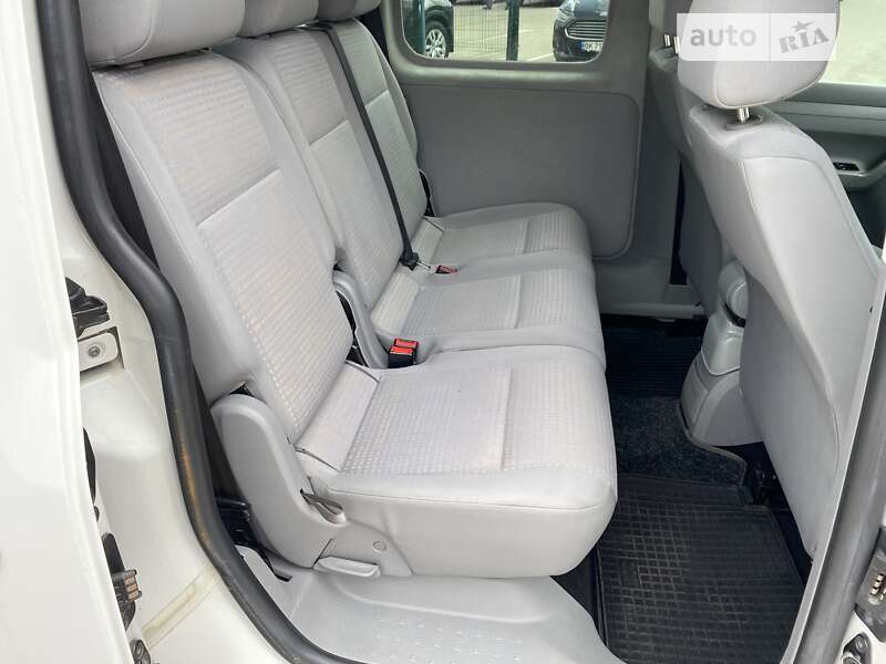 Минивэн Volkswagen Caddy 2010 в Ровно