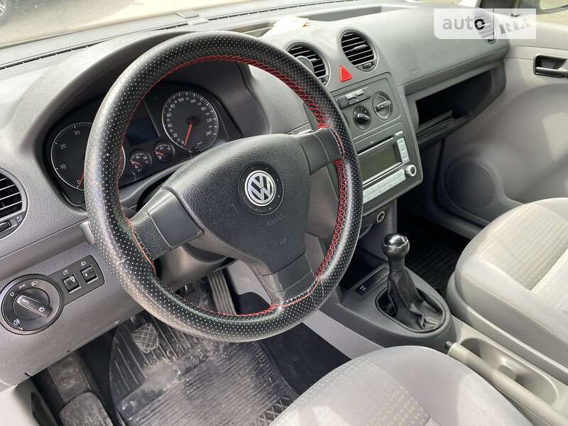 Минивэн Volkswagen Caddy 2010 в Ровно