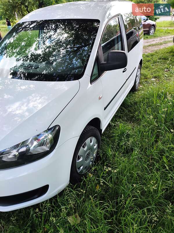 Мінівен Volkswagen Caddy 2011 в Сумах