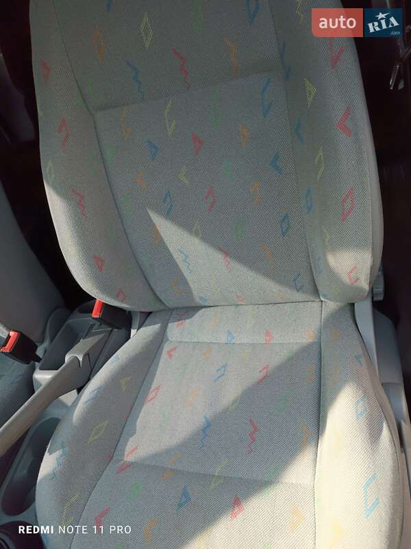 Минивэн Volkswagen Caddy 2009 в Голованевске фото 34 Минивэн Volkswagen Caddy 2009 в Голованевске