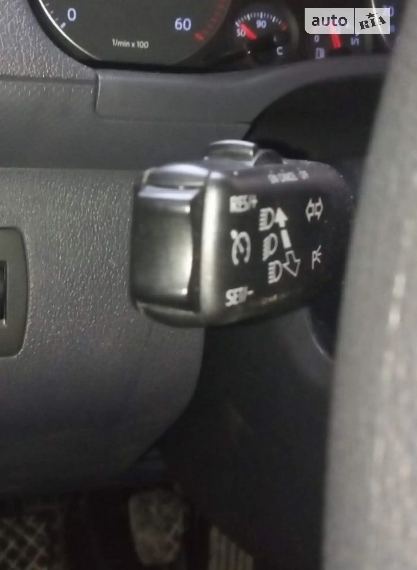 2010 Volkswagen Caddy - мініатюра 37